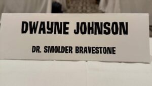 Karen Gillan Instagram - Officially kicking off production of JUMANJI, at our cast table read in Los Angeles - where we will film as well 👏🏾👏🏾 🥂 

What a massive, fun, heartfelt adventure. 
Feels emotionally appropriate for our beloved JUMANJI franchise to end on this beautiful grace note of our final film. 

Amazing to get the whole gang back together, and our jaws were hurting from laughing so hard 😂😂

We all talked about how much we’ve missed this kinda joy and fun 🥹😊 🤜🏾🤛🏻

Let’s make a good one. 

“…in order for you to end the game, you must save Jumanji and call out its name…” 

#Jumanji 
#StartOfProduction 
#Sony 

CHRISTMAS 2026 🎄🎲 

Directed by Jake Kasdan 
Written by Jake Kasdan, Jeff Pinkner, Scott Rosenberg

✨ the significance of the 🎲 in the last picture, is a little Easter egg that my character, Dr. Smolder Bravestone wears on a necklace in our final film. It’s the dice from the original 1995 JUMANJI and a way of paying homage, love and respect to the great Robin Williams ✨