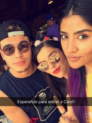 Karen Polinesia Instagram - 2016 pt1 

¿Quieren parte 2?