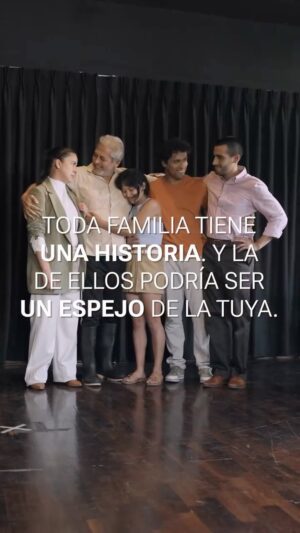 Karina Jordán Instagram - Ellos son quienes darán vida a esta familia.🤍
En “Las cosas que sé que son verdad”, cada actor construye una historia llena de amor, conflictos y momentos que transforman a quienes la habitan. A medida que los hijos empiezan a tomar decisiones sobre sus vidas, aquello que parecía seguro dentro del hogar comienza a cambiar.
Muy pronto nos encontraremos en el teatro.
ESTRENO: 28 DE MARZO
🎟️Compra tus entradas en preventa a S/49 y asegura los mejores asientos en el teatro.
🎟️Entradas en el link de nuestro perfil, en la boletería del teatro desde las 3pm, o al WhatsApp 941 365 092.
Gracias a KFC, Starbucks y ВСР.