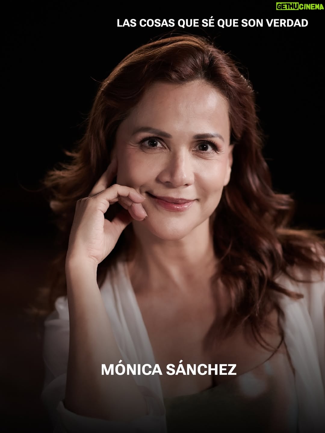 Karina Jordán - 477 Likes - Te presentamos al elenco de “LAS COSAS QUE SÉ QUE SON VERDAD”🤍🌹

Actores que darán vida a una familia que podría ser la de cualquiera de nosotros.
Una historia que nos hará emocionarnos, sonreír, llorar y, quizá, reconocernos en escena.

Elenco:
Mónica Sánchez, Carlos Mesta, Karina Jordán, Sebastián Ramos, Verónica Infantes, Pedro Ibáñez.

LAS COSAS QUE SÉ QUE SON VERDAD
Escrita por Andrew Bovell, Dirigida por K’intu Galiano.
ESTRENO: 28 DE MARZO

🎟️Compra tus entradas en preventa a S/49 y asegura los mejores asientos en el teatro.
🎟️Entradas en el link de nuestro perfil, en la boletería del teatro desde las 3pm, o al WhatsApp 941 365 092.

Gracias a KFC, Starbucks y ВСР.