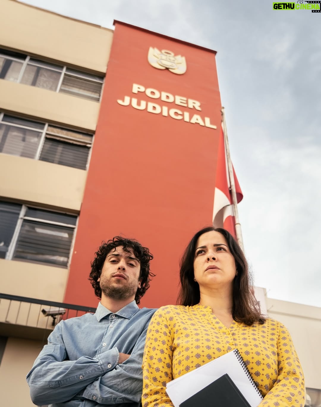 Karina Jordán - 352 Likes - Fotografías y un par de stills de contenidos promocionales para “Todo el años es verano” obra de @alezzzan con @karinajordanm & @luisjaime___ 
Producción y Asistencia de dirección: @alessandrachocobar