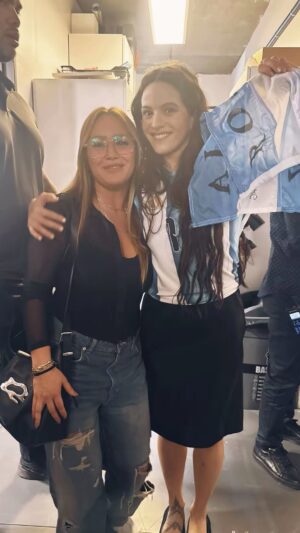Karina 'La Princesita' Instagram - Rosalía reaccionando a Con la misma moneda 🥺
gracias @luzutv @nicoocchiato @guidoco
@angelatorres tirando centros 🤭🥰❤️❤️
Te amamos @rosalia.vt
