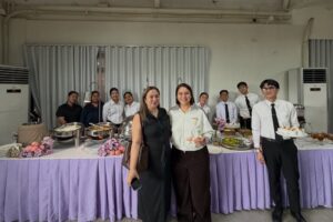 Karla Estrada Instagram - Thank you to everyone who joined us at the first-ever Lella’s intimate Thanksgiving lunch! Kahit mabilisan lang, importante ay nagkita kita tayont lahat. This is definitely not the last dahil nagsisimula palang tayo. Maraming salamat sainyo sa walang sawang pagsuporta kay Lella simula Day 1. Masaya kami na nakapag celebrate kasama kayo. 💜 @lellaford__
Venue: @conceptspacemnl
Photo & Video: @niceprintphoto
Catering & Styling: @jackyscatering