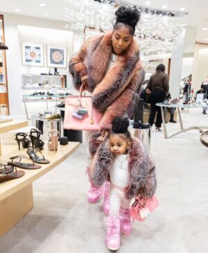 Kash Doll Instagram - Fly just like ya mama 
baby girl you my good karma 
💎#twins #myminime💕 #mommyanddaughter❤️ #kashdollandherbabydoll jumpsuit: @fashionnova