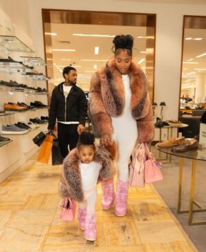 Kash Doll Instagram - Fly just like ya mama 
baby girl you my good karma 
💎#twins #myminime💕 #mommyanddaughter❤️ #kashdollandherbabydoll jumpsuit: @fashionnova