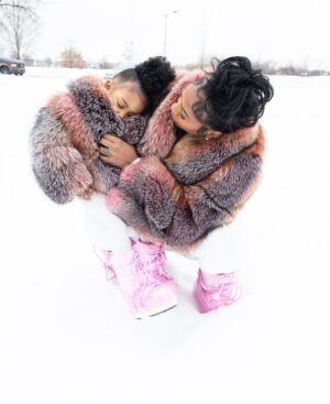 Kash Doll Instagram - Fly just like ya mama 
baby girl you my good karma 
💎#twins #myminime💕 #mommyanddaughter❤️ #kashdollandherbabydoll jumpsuit: @fashionnova