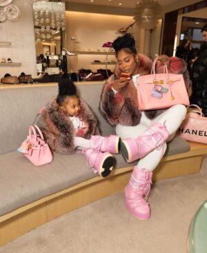 Kash Doll Instagram - Fly just like ya mama 
baby girl you my good karma 
💎#twins #myminime💕 #mommyanddaughter❤️ #kashdollandherbabydoll jumpsuit: @fashionnova