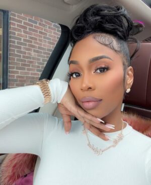 Kash Doll Instagram - Fly just like ya mama 
baby girl you my good karma 
💎#twins #myminime💕 #mommyanddaughter❤️ #kashdollandherbabydoll jumpsuit: @fashionnova