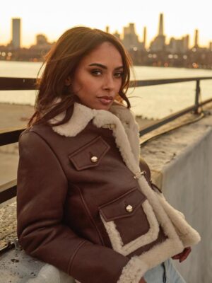 Kat Graham Instagram - Winter SZN. Staying warm with @fay_brand ❤️