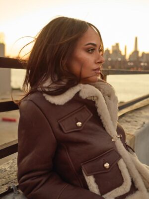 Kat Graham Instagram - Winter SZN. Staying warm with @fay_brand ❤️