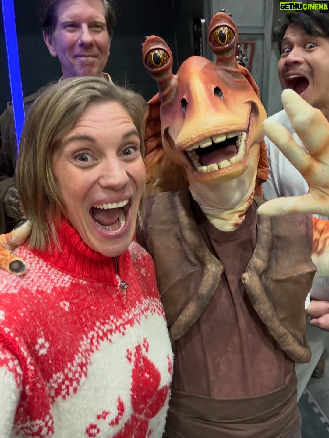 Katee Sackhoff - 49.7K Likes - I got to meet JarJar!!! I don’t know who these other guys are 😂

@fanexpovancouver