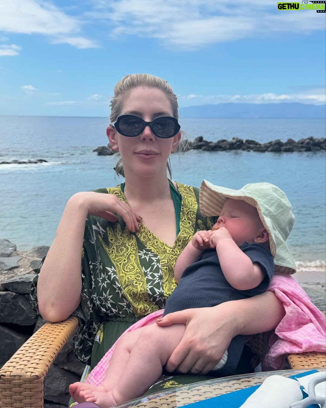 Katherine Ryan - 8.4K Likes - So great to be able go on holiday with the whole family, kick back and relax:) ☀️💗🫨 @kathbum @ritzcarltonabama