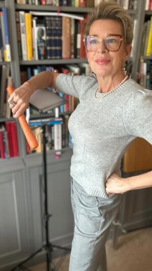 Katie Hopkins Instagram - Your daily news blast from Katie Hopkins: Green Party, arrests at airports & Comic relief. Please @british_airways can we stop the flying start crap