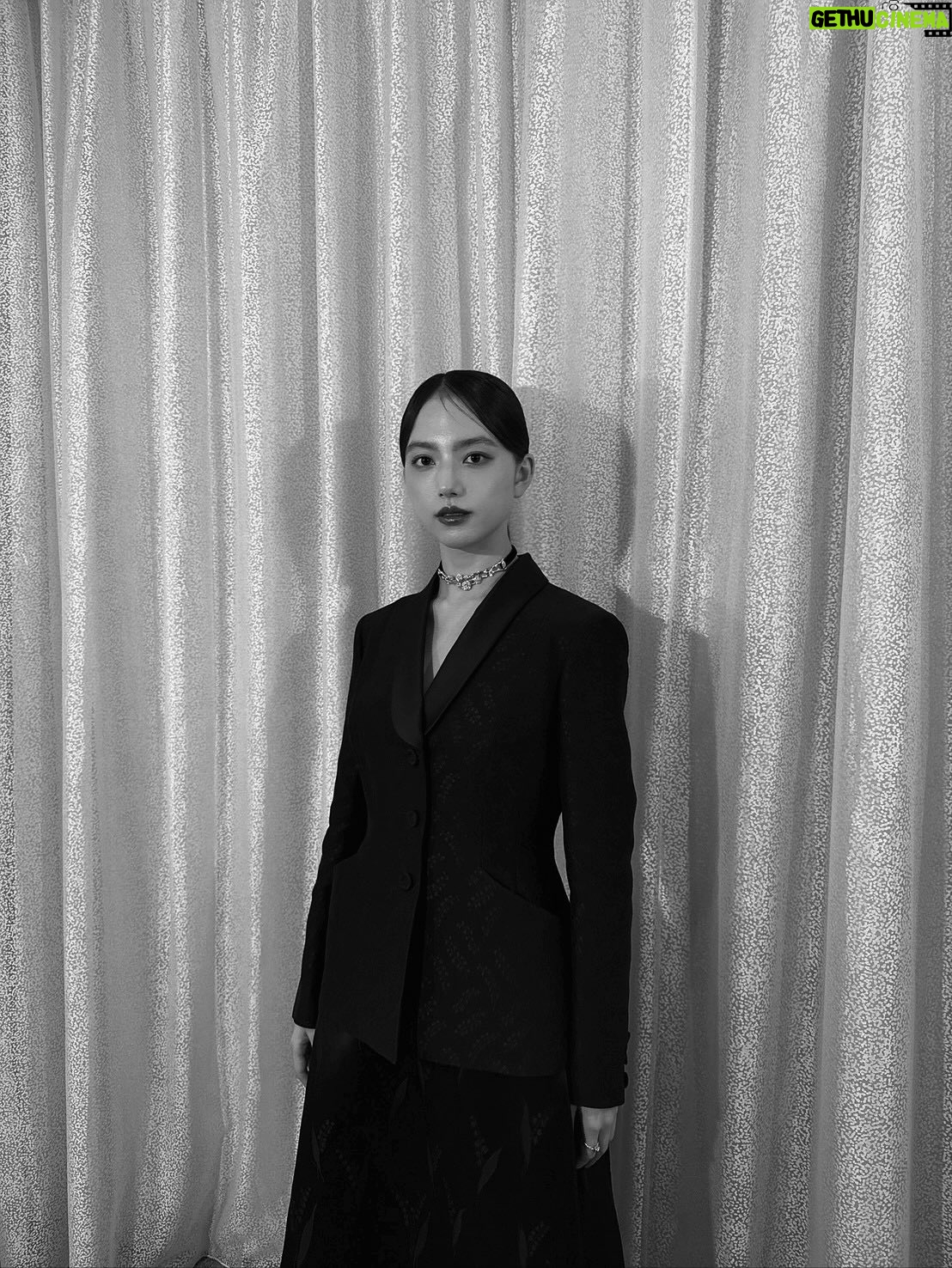 Kaya Kiyohara - 59.6K Likes - 本日より、
Netflixシリーズ『イクサガミ』放送開始です。
⁡
たくさんのスタッフ・キャストの皆さんと築き上げた、様々な情熱で満ちたこの世界を
どんと受け止めていただけたら嬉しいです。
⁡
そしてイベントにお越しくださった皆さま、
生配信をご覧くださった皆さま
本当にありがとうございました。
⁡
麗しいドレスに身を包んで
心なしか背筋も伸びている私を添えて。
.
#イクサガミ
#LastSamuraiStanding
#Netflix
⁡
#dior
#DiorJoaillerie
