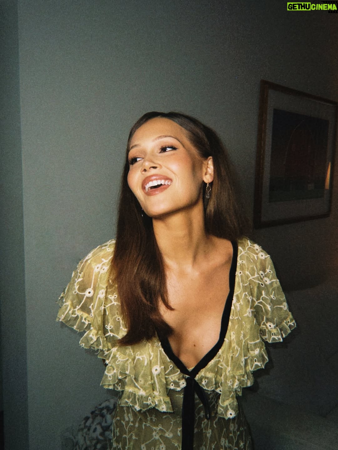 Kelli Berglund - 39.5K Likes - brunettes have more ______ ?