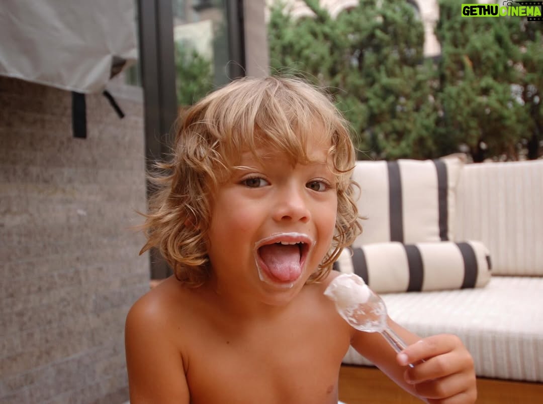 Kelly Ripa - 121.2K Likes - Happy birthday to the Broadway bound newborn who is 23 years old today! We love you Joaquin, you are a bright light in this world! 🎉🎉🎉🎉🎂🎂🎂🎂⭐️⭐️⭐️⭐️