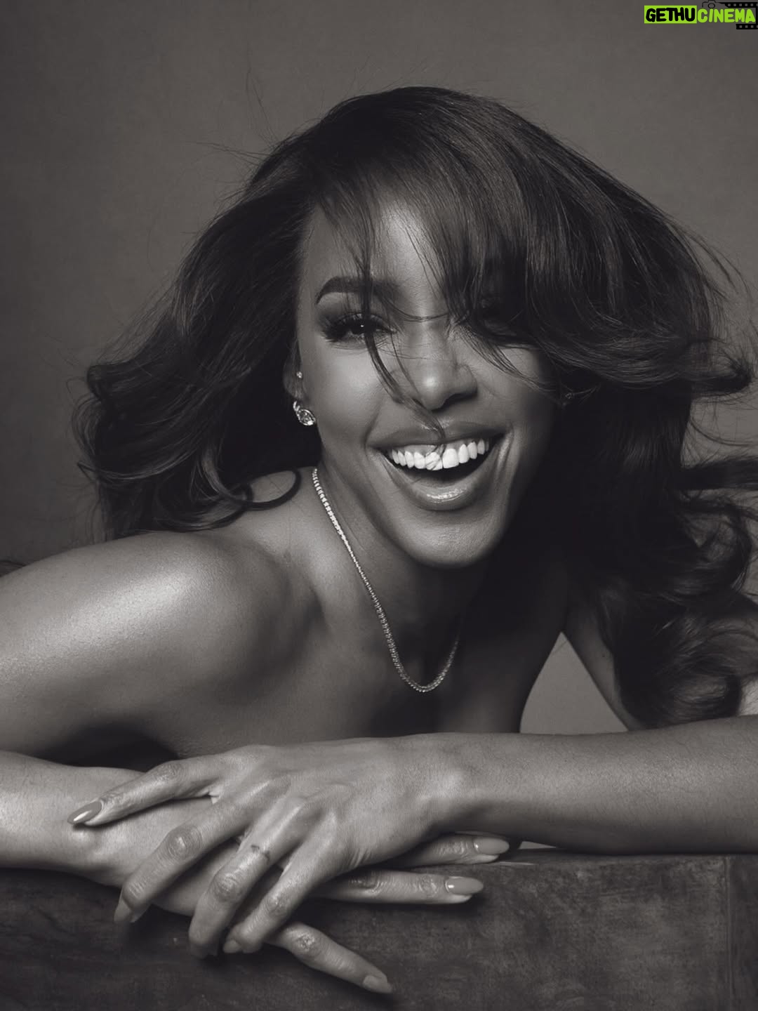 Kelly Rowland - 450.5K Likes - This is 45