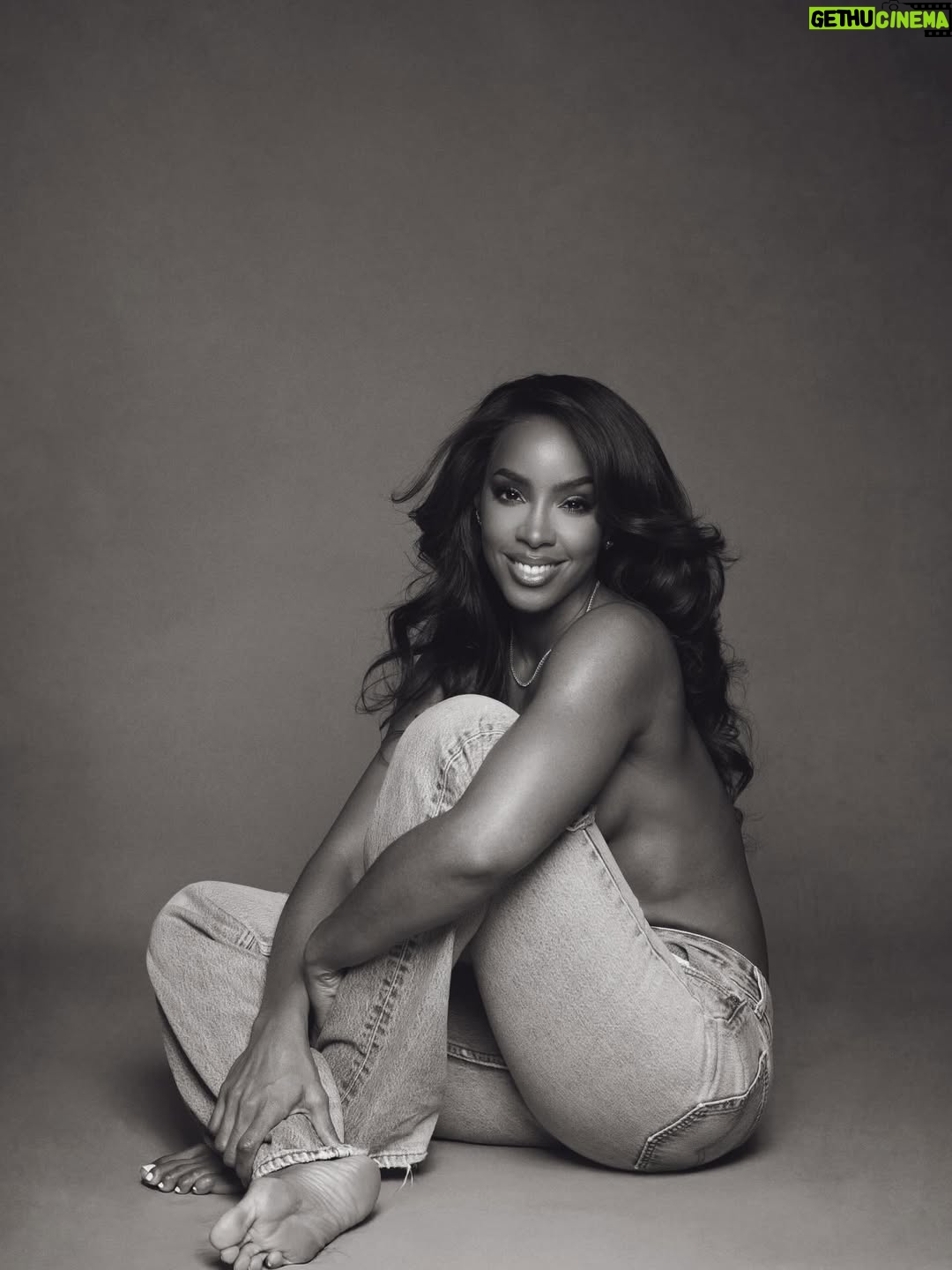Kelly Rowland - 450.5K Likes - This is 45