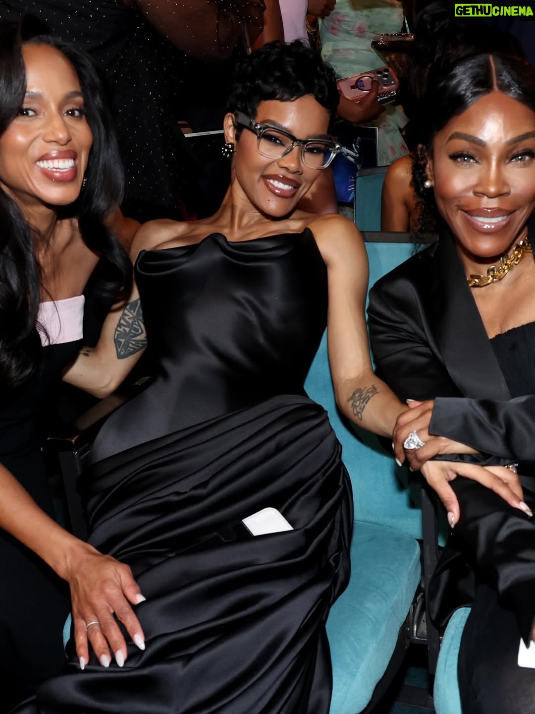 Kerry Washington - 145.8K Likes - It’s a family reunion 😜 at the @naacpimageawards 
(Missing you @tonygoldwyn 🧑‍🧑‍🧒‍🧒)
