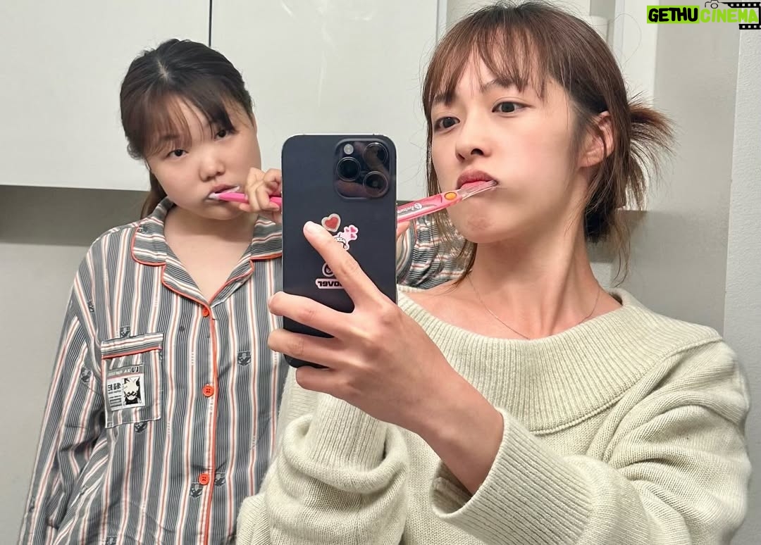 Kim Bo-ra - 24.2K Likes - #la @akmu_suhyun 🤝🏻