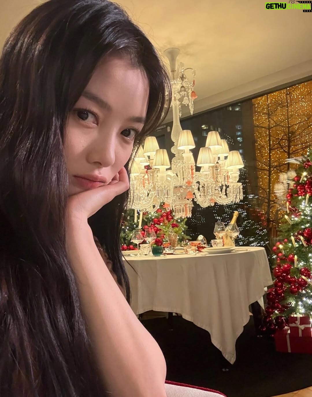 Kim You-jung - 4.1 Million Likes - 