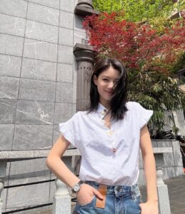 Actress Kim Yoo-jung HD Photos and Wallpapers December 2025