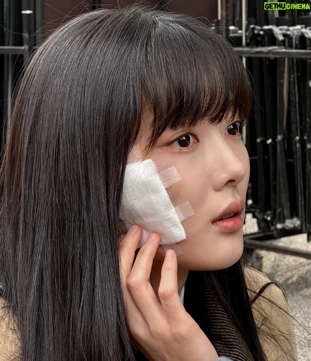 Kim You-jung - 3.2 Million Likes - 
