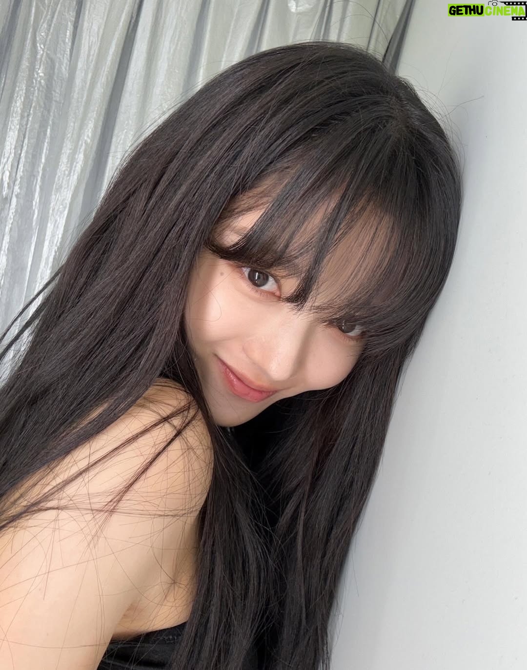 Kim You-jung - 4.1 Million Likes - 