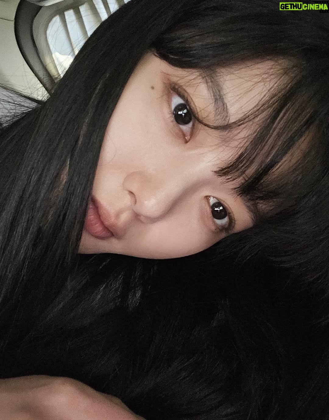 Kim You-jung - 4.1 Million Likes - 