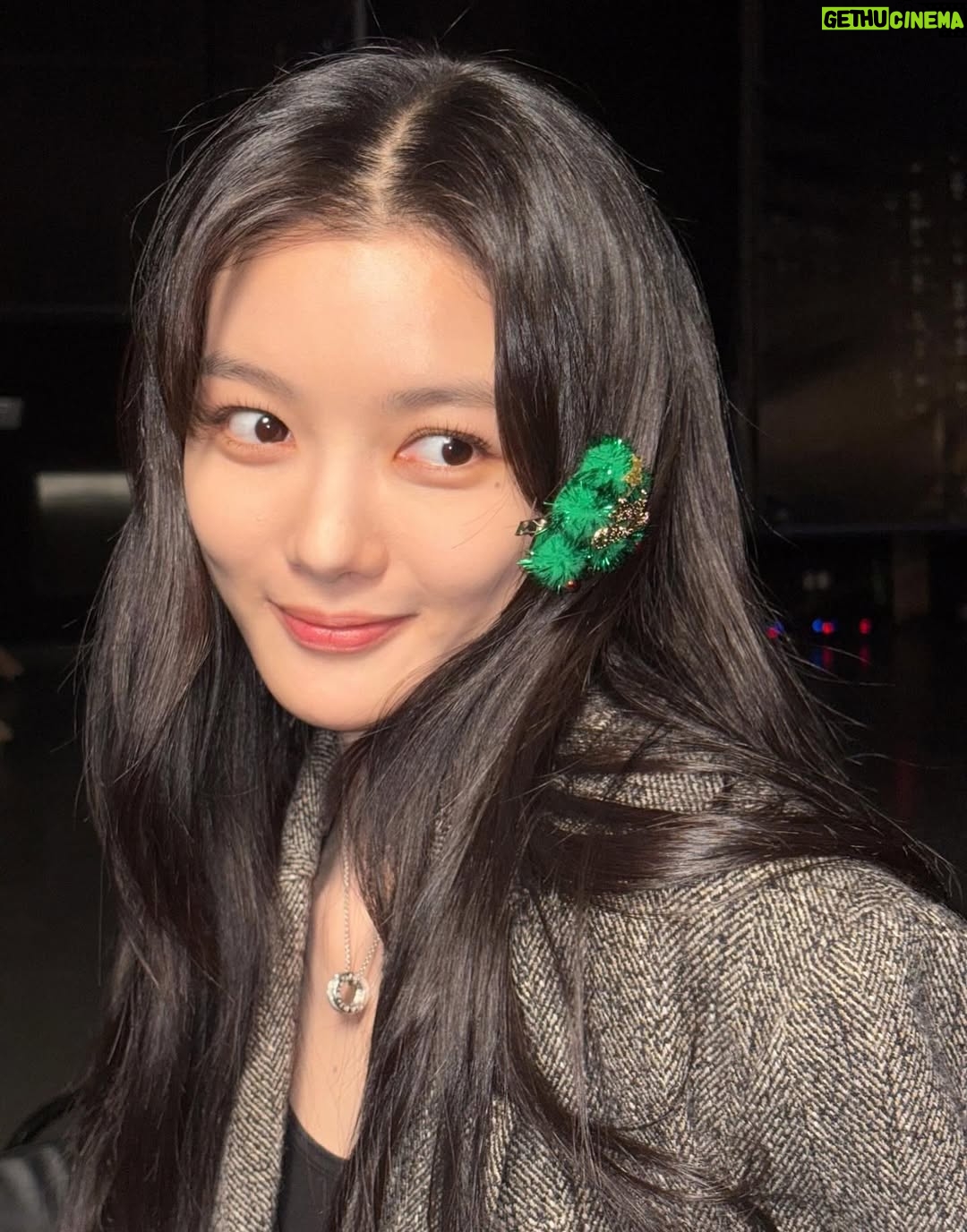 Kim You-jung - 4.1 Million Likes - 