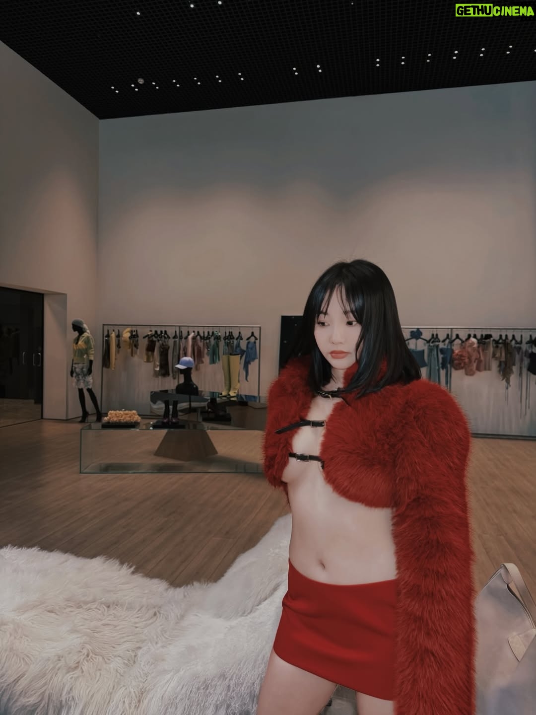 Kimberley Chen - 48.9K Likes - 越難越愛🇻🇳