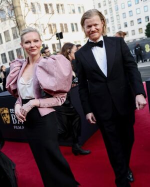 Kirsten Dunst Instagram - Our first BAFTA. Thank you @garattimilano & @maisonvalentino 💋