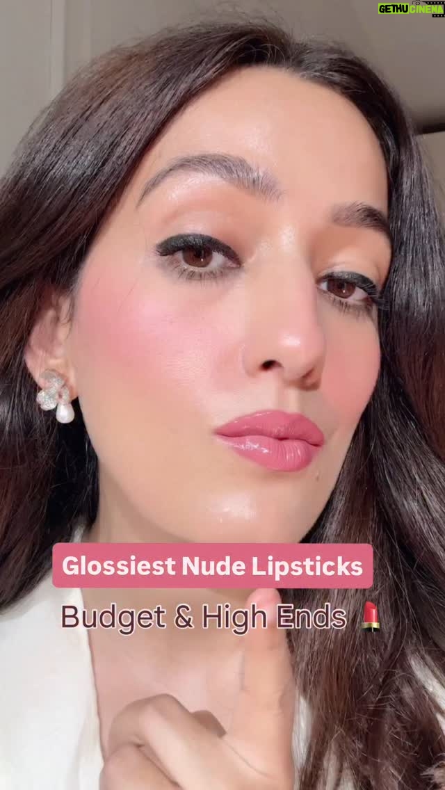 Kiwi Tandon - 3K Likes - Save this 🤎The way a hydrating, shiny lipstick catches the light… it’s a pure elegance . In parties / occasions I prefer glossy lipsticks more .  Especially in winter, hydrating formulas are a lifesaver. I don’t care if it’s long-lasting or not, I always carry one! 👜 
👇
1. Bobbi brown neutral rose 
2. Kay beauty panache 
3. L’Oréal Nu unstoppable 
4. Mac thanks it’s mac 
5. Fenty Beauty Sorta selfish 
6. Bobbi brown Bahama brown 
7. Charlotte tilbury Nude romance 
8. Estée Lauder Champagne Rose 
9. L’Oréal infallible lacque shade wort it 
10. Bobbi brown luxe lipstick Bold honey 

NYKAA sale is starting from tomorrow and hopefully u will get these on amazing discounts 🫶🏻

( brown lipsticks , nude lipsticks , nude brown lipstick , glossy lipstick, pink lipstick, nude pink lipstick, hydrating lipstick, shiny lipstick, glossy , makeup high end , affordable lipstick, luxury lipstick, wedding lipstick , makeup vanity , lipstick swatches, bridal makeup vanity)
#makeupvanity #glossylipstick #shinylipstick #hydratinglipstick #highendlipstick #affordablelipstick #luxurylipstick #lipstickswatch #swatcheslipstick #makeupswatches #bobbibrownlipstick #lipsticksindia #indianlipstick #kaybeautylipstick #loreallipstick