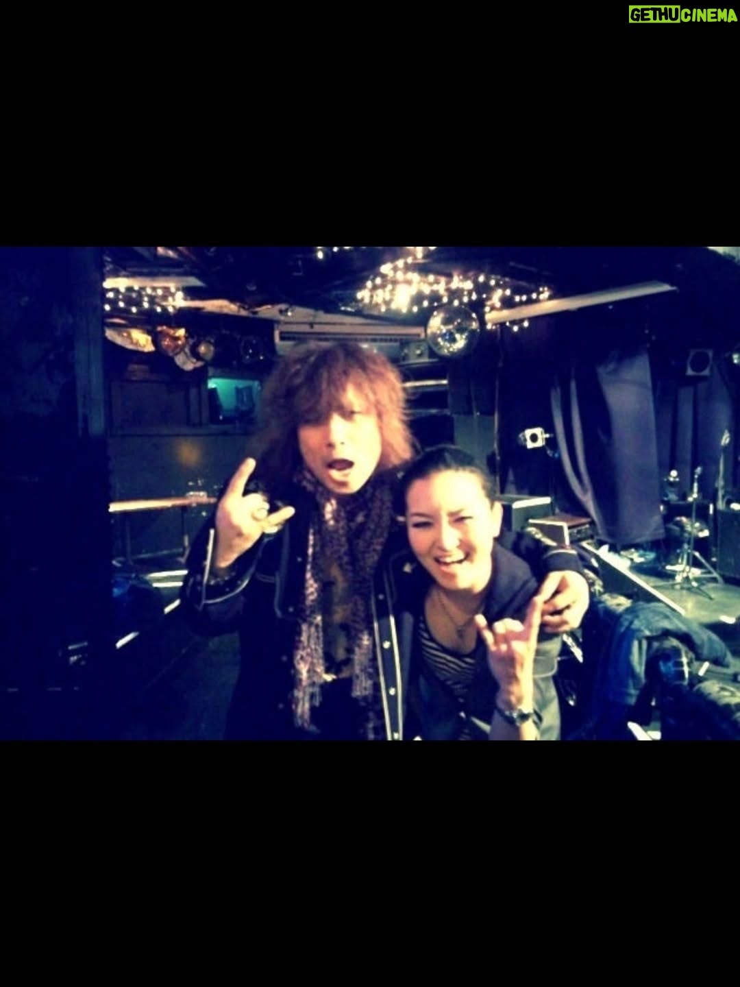 Kiyoshi - 13.3K Likes - B'z presents UNITE #02

w/ HEESEY-san
from THE YELLOW MONKEY

📸1&2: 2025.6.21
📸3&4: 2015.1.24
📸5: 2012.5.27