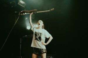 Kiyoshi Instagram - Once again—TOUR 7 ENCORE   EX is officially a wrap! Huge thanks to everyone who came out!! To be honest, the past few months have been really tough for me personally. But every time I saw your faces at the shows, all of that just got blown away. You saved me more than you know. Thank youuuu 😌
The final show in Yokohama felt pretty special, thanks to the amazing staff at the venue! And Kiyo-chan (my original character), you're too funny 😂

＜SHOP INFO＞
New merch drops today at 5:00 PM (JST)
Don’t miss it! 🔥

Kiyo-T "K THE BADASS"
Kiyo Cans (Set of 2)
Tote Bag (with badge)
Mini Towel (with badge)

🛒: https://kiyoshi.theshop.jp