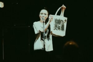 Kiyoshi Instagram - Once again—TOUR 7 ENCORE   EX is officially a wrap! Huge thanks to everyone who came out!! To be honest, the past few months have been really tough for me personally. But every time I saw your faces at the shows, all of that just got blown away. You saved me more than you know. Thank youuuu 😌
The final show in Yokohama felt pretty special, thanks to the amazing staff at the venue! And Kiyo-chan (my original character), you're too funny 😂

＜SHOP INFO＞
New merch drops today at 5:00 PM (JST)
Don’t miss it! 🔥

Kiyo-T "K THE BADASS"
Kiyo Cans (Set of 2)
Tote Bag (with badge)
Mini Towel (with badge)

🛒: https://kiyoshi.theshop.jp