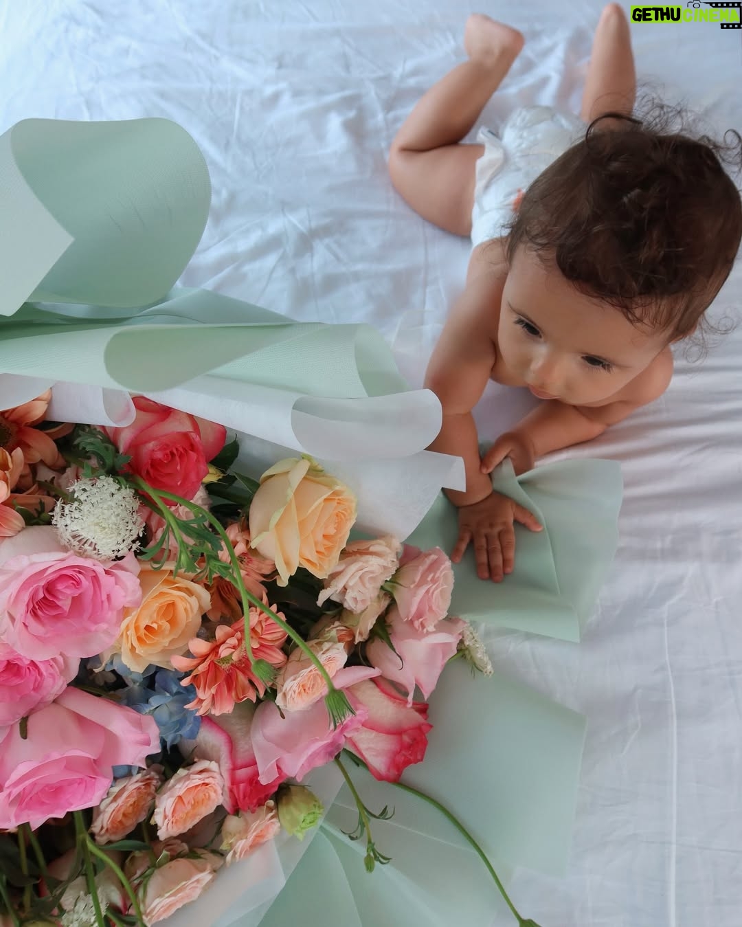 Klaudia El Dursi - 89.6K Likes - Birthday Girl 🌸
Plan był taki żeby dzień minął cicho, niepostrzeżenie. Nie mało być tortów ani prezentów. Bliscy mieli jednak inne plany. DZIĘKUJĘ 🤍