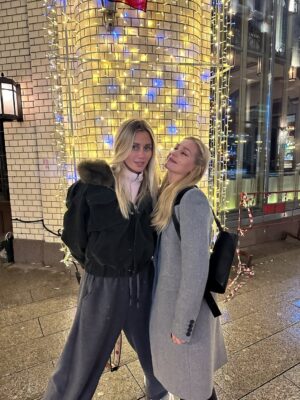 Kristina Asmus Instagram - Сны Гарика про температуре 40