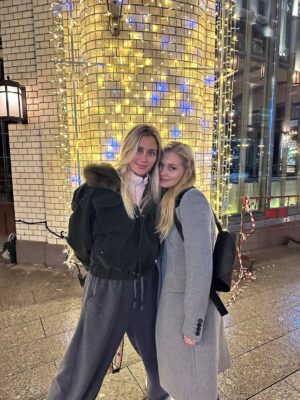 Kristina Asmus Instagram - Сны Гарика про температуре 40