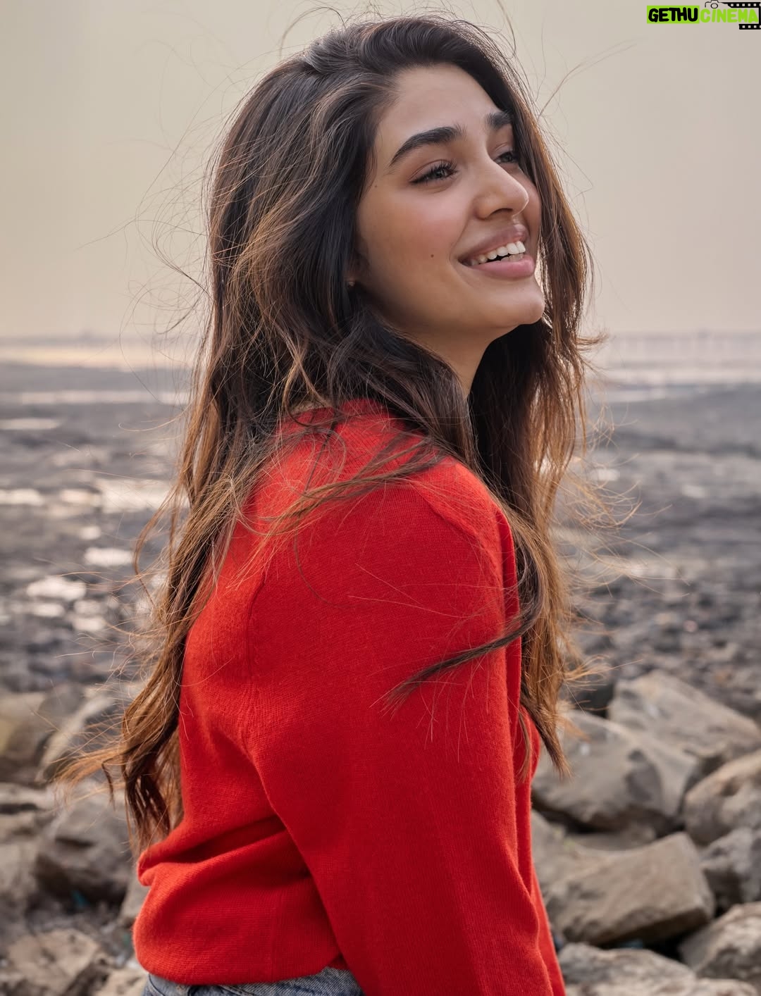 Krithi Shetty - 1.4 Million Likes - Some self love on Valentine’s Day ❤️
#selflove #valentinesday #love 

📸 @prabal