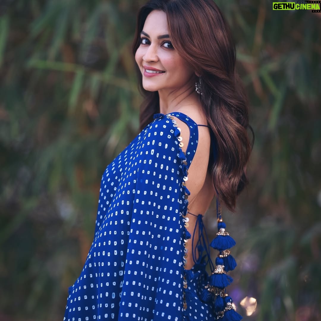 Kriti Kharbanda - 539.6K Likes - #sundayblues :) 

.
.
.

Make up @heemaadattaani 
Photography @kartikkher 
Wearing @anjanabohra_official @dipublicrelations
Styled by @gaurvivdesai @nupur_p
Earrings @tribebyamrapali
Ring@ahsiambydulari @ascend.rohank
Handstack @@ishhaara
@ascend.rohank