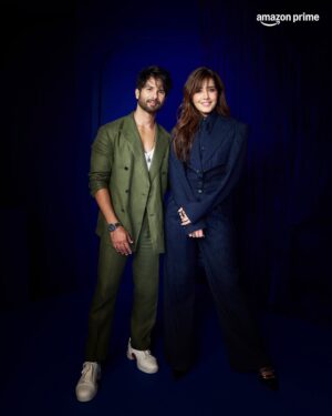 Kubbra Sait Instagram - The news is real not farzi 👀

#PrimeVideoPresents #FarziOnPrime, New Season, #ItStartsHere