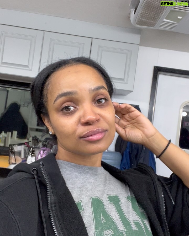 Kyla Pratt - 228.6K Likes - I love getting all dolled up but if you know me you know…..
One thing i will do….. is wash my face asap 😩😂

Taking care of my skin is so important to me. I feel my best with a fresh face. 

Tag your favorite skin products below. 

#skin #skincare #Skincareroutine #face