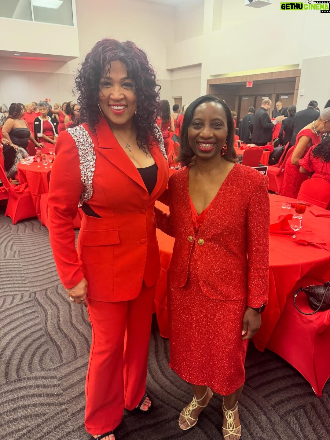 Kym Whitley - 8.8K Likes - 100 years celebration #alphabeta100years 
DeltaSigmaThetaSororityInc FISK UNIVERSITY 💙💛 we had a ball, I love my sorors! There was even an AKA and  a Kappa the group! The President of Fisk University, Dr. Walter Clark she’s about her business and is always fly! #AOML ❤️🫶🏽🔺