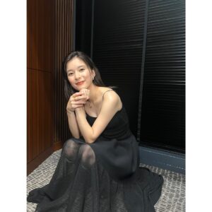 Kyoko Yoshine Instagram - 「第50回エランドール賞」

頂きました。
本当にありがとうございます。
これまでの出会いに感謝しながら
これからも一つ一つのお仕事に精一杯向き合い
精進していきます。

和久井さんが来てくださいました🥲♡
嬉しかったぁ！！！
ありがとうございました💐

改めて、いつも応援してくださる皆様、
支えてくださる関係者の皆様、
本当にありがとうございます！

昨年お世話になった方にたくさんお会いできて、
そしてたくさんおめでとうと言っていただけて
夢のような、ご褒美のような時間でした✨