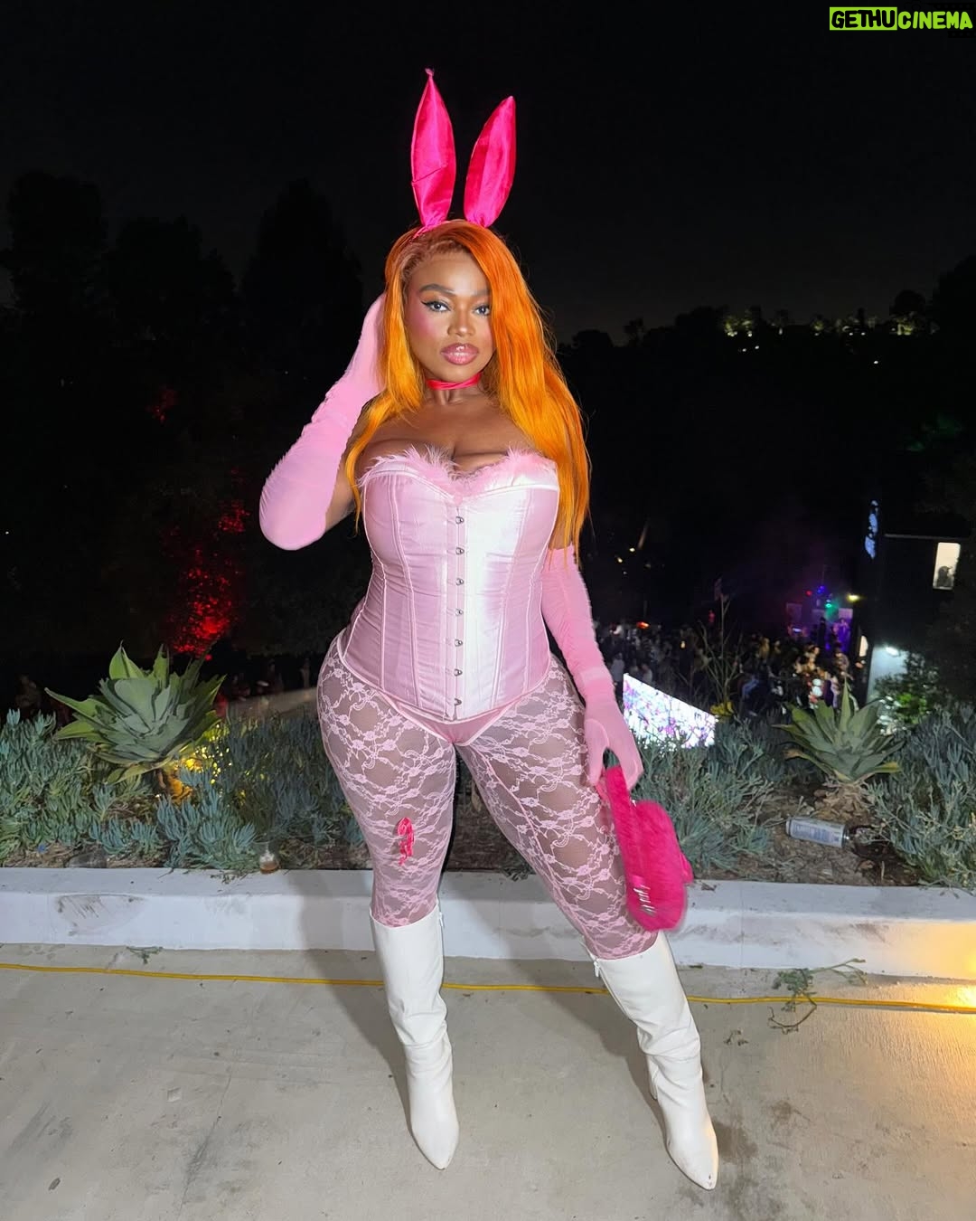 LU KALA - 1.7K Likes - Your treat is on the last slide 😜🍭🐰
