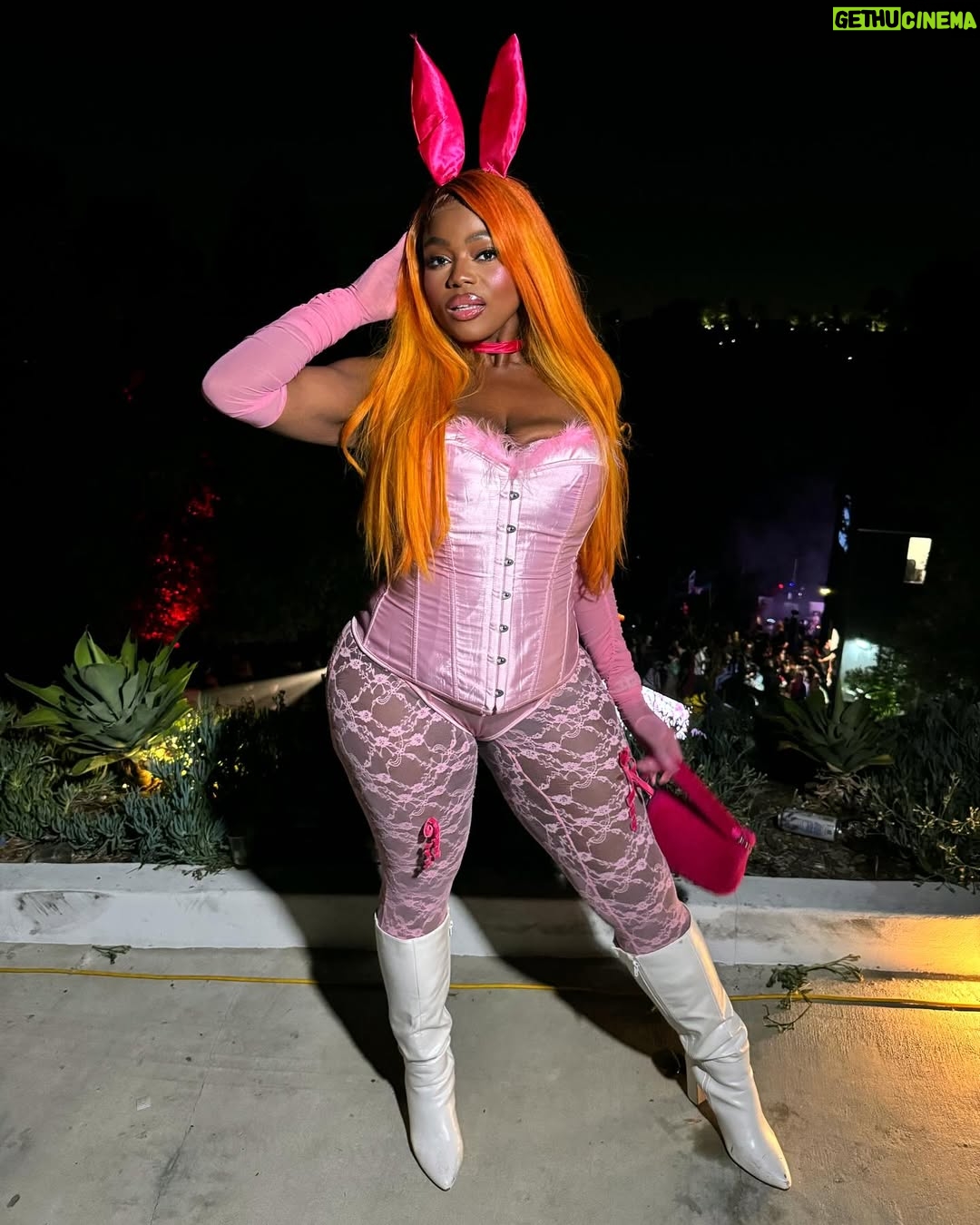LU KALA - 1.7K Likes - Your treat is on the last slide 😜🍭🐰