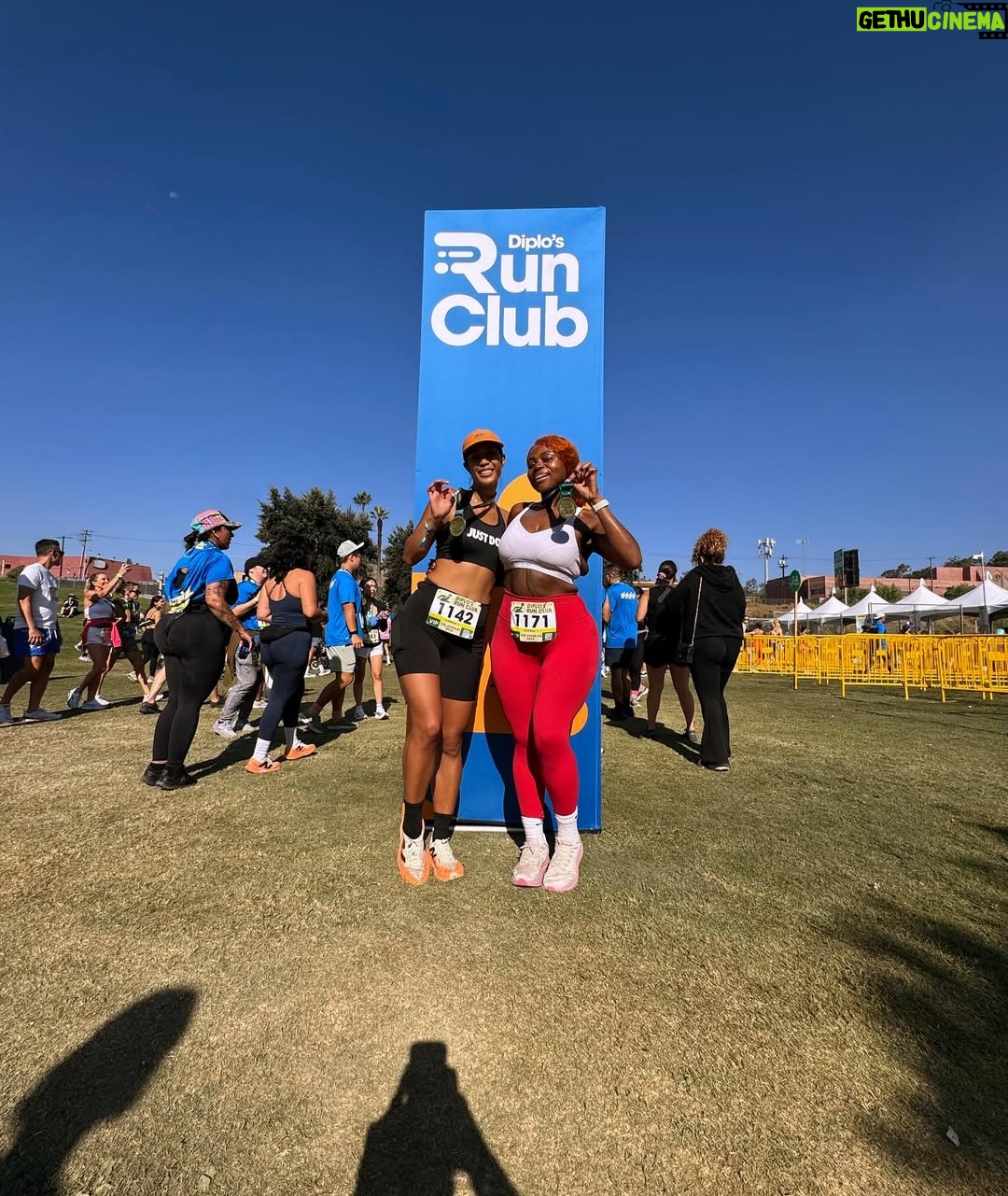 LU KALA - 3.8K Likes - Ran in a 5K race yesterday and my body did not let me down. I did it in 36 mins, 45 mins was my goal🥹🙏🏾 So proud of me!!! S/o my running gyal @mallory.laurenn for keeping me going🧡 @diplosrunclub was litttt!!!!