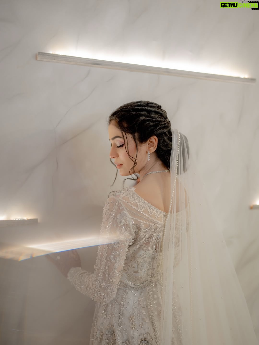 Laiba Khan - 721.3K Likes - I found a love ❤️Alhamdulillah 
💄 @hooram_noor_salon
👗 @mysiebytahira by @stylebykiranraza 
💎 @divine_jewels.official
Groom’s Dress @zasonsofficial
Venue @thecorumbanquet
📷 @abdulsamadzia 
Managed by The One @0fficialmahnoorkhan & @trickytechagency