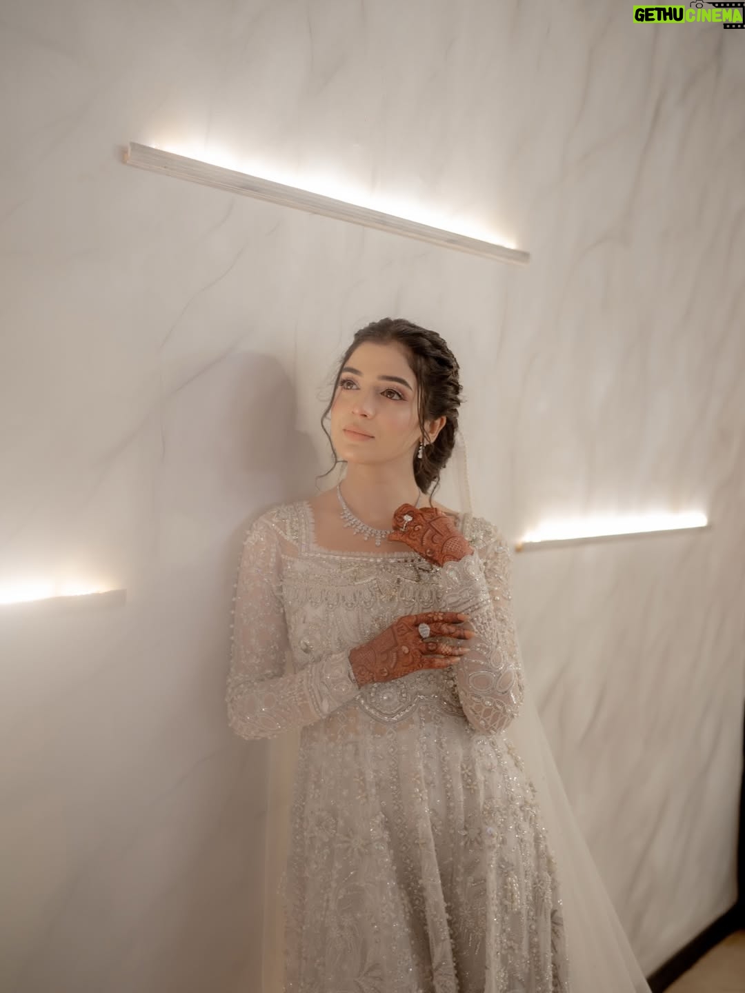 Laiba Khan - 721.3K Likes - I found a love ❤️Alhamdulillah 
💄 @hooram_noor_salon
👗 @mysiebytahira by @stylebykiranraza 
💎 @divine_jewels.official
Groom’s Dress @zasonsofficial
Venue @thecorumbanquet
📷 @abdulsamadzia 
Managed by The One @0fficialmahnoorkhan & @trickytechagency